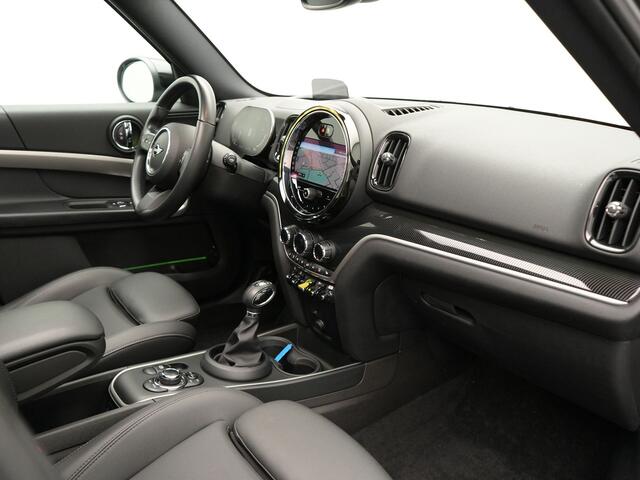 Mini COUNTRYMAN 2.0 Cooper S E ALL4 MINI Yours 225pk Dealer O.H PHEV | Panodak | Head Up | Adaptive Cruise | Lederen Sportstoelen Memory & Verwarmd | Camera | Apple Carplay | Navigatie | Keyless | Virtual | DAB |