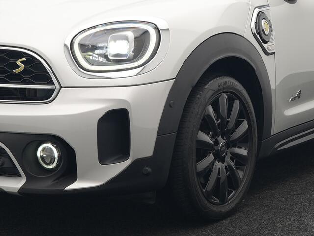 Mini COUNTRYMAN 2.0 Cooper S E ALL4 MINI Yours 225pk Dealer O.H PHEV | Panodak | Head Up | Adaptive Cruise | Lederen Sportstoelen Memory & Verwarmd | Camera | Apple Carplay | Navigatie | Keyless | Virtual | DAB |