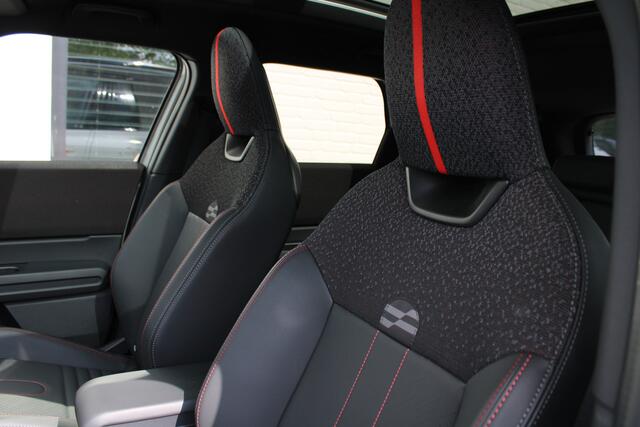 Mini COUNTRYMAN Mini 1.5 C John Cooper Works XL / NL-auto / Panorama / 9.000km / Vol Opties / NIEUWSTAAT