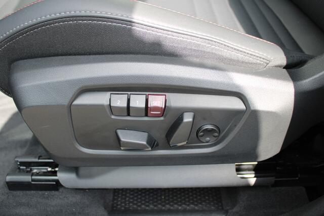 Mini COUNTRYMAN Mini 1.5 C John Cooper Works XL / NL-auto / Panorama / 9.000km / Vol Opties / NIEUWSTAAT