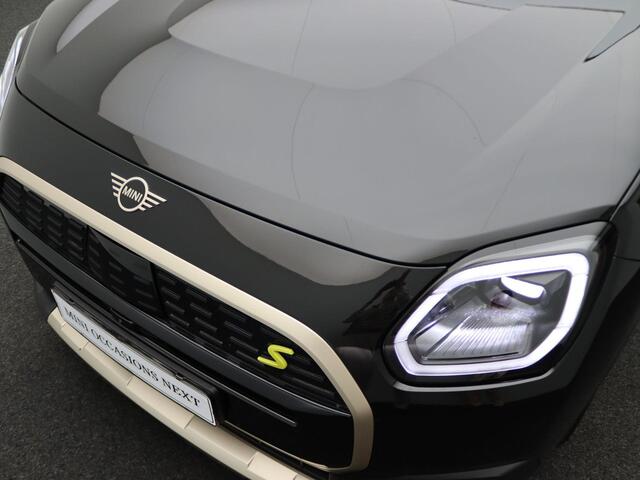 Mini COUNTRYMAN Mini SE ALL4 Favoured L 66.5 kWh Demo voertuig korting per gereden kilometer. Neem contact op voor de actuele prijs.