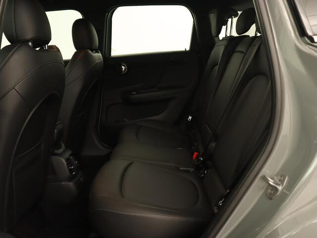 Mini COUNTRYMAN 1.5 Cooper | Stoelverwarming | Trekhaak | Harman/Kardon | Carplay | Keyless | Navigatie | Climate control | Cruise control | Park Assist | Full LED