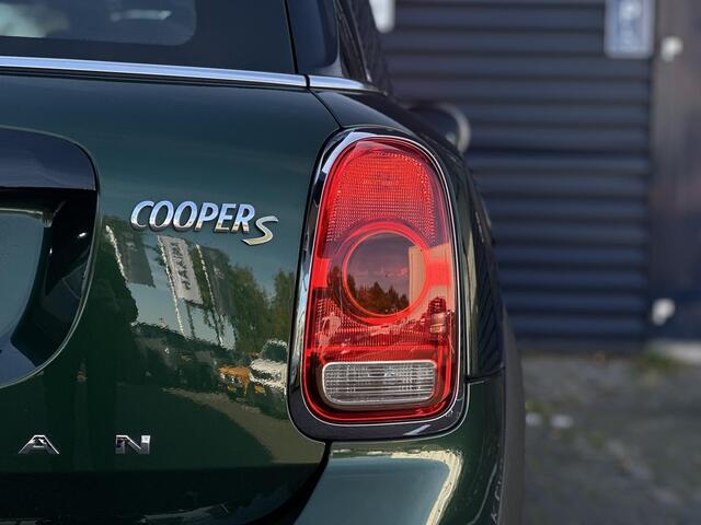 Mini COUNTRYMAN Mini Cooper S ALL4 Pepper 225 PK | Automaat | Plug-in Hybrid | John Cooper Works | Start/Stop | Navigatie | Parkeersensor | Cruise Control