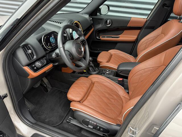 Mini COUNTRYMAN 2.0 Cooper SE ALL4 Northwood pano/Leder/Camera