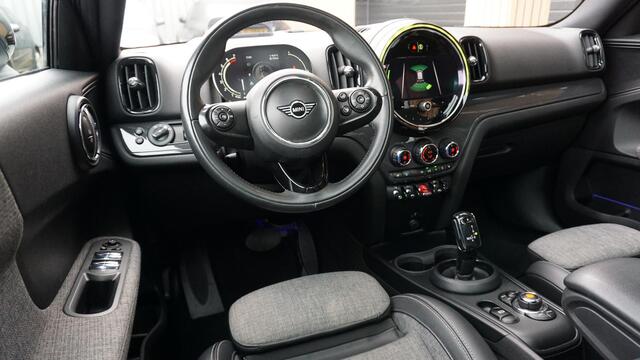 Mini COUNTRYMAN 1.5 136pk Automaat Cooper *Facelift* Pano.Dak LED Sportstoelen HUD Virtual Cockpit *Black Optik* Moonwalk Grey Pearl NL auto!