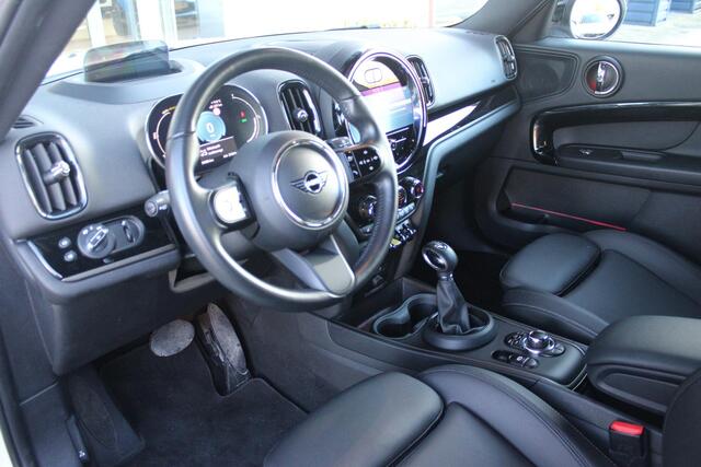 Mini COUNTRYMAN Mini 2.0 Cooper S E 220PK ALL4 CHILI | UNION JACK ACHTERLICHTEN | LEDEREN BEKLEDING | ELEKTRISCH BEDIENBARE VOORSTOELEN MET GEHEUGENFUNSCTIE OP DE BESTUURDERSSTOEL | STOEL/VOORRUIT VERWARMING | FULL LED KOPLAMPEN | DRAADLOZE APPLE CARPLAY/ANDROID AUTO | D