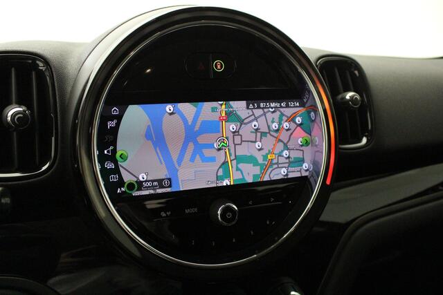Mini COUNTRYMAN Cooper SE ALL4 | 2 jaar MINI Garantie! | Sage Green | Navi | Apple CarPlay | Plugin Hybride |