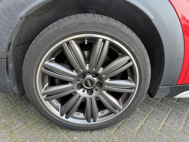 Mini COUNTRYMAN Mini 2.0 Cooper SD ALL4 JCW | Panoramadak | Head-Up Display | Harmon Kardon | Navigatie |