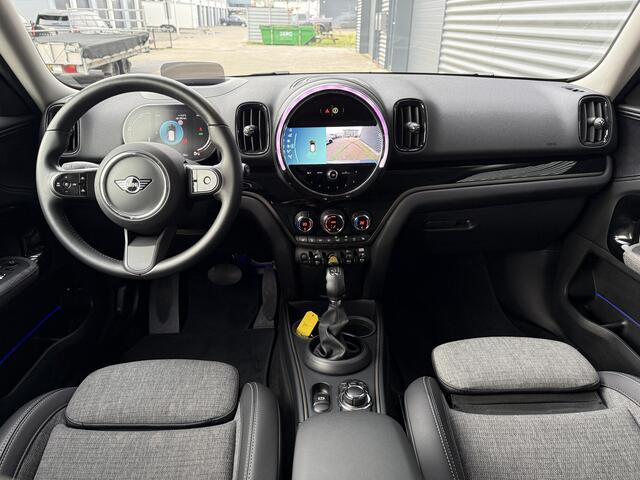 Mini COUNTRYMAN 2.0 Cooper SE ALL4 Camera/AdapCC/Apple