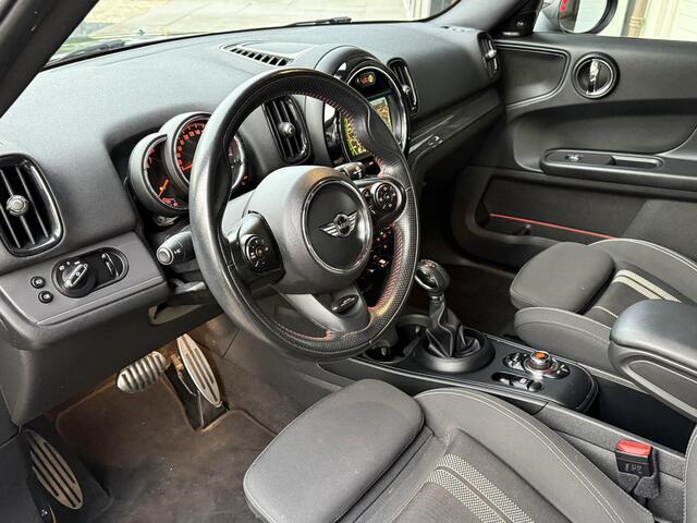 Mini COUNTRYMAN Mini 1.5 Cooper Pepper | HARMAN KARDON | TREKHAAK | CLIMATE CONTROL | NAVIGATIE |