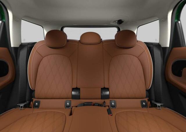 Mini COUNTRYMAN Cooper S E ALL4 Panoramadak - Elektrisch verwarmbare/verstelbare stoelen - Comfort acces - Driving/Parking Assistant - Harman Kardon - Head up - Active Cruise Control - Binnenlichtpakket -