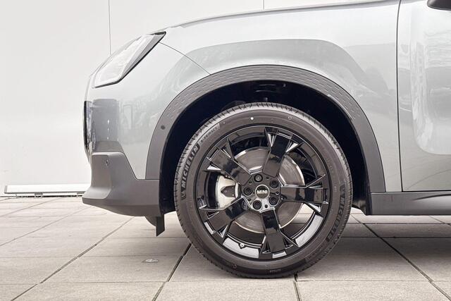 Mini COUNTRYMAN C Classic S Plus | Trekhaak met elektrisch wegklapbare kogel | 19" LM John Cooper Works Runway Spoke black | Opruimingsvoordeel