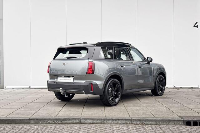 Mini COUNTRYMAN C Classic S Plus | Trekhaak met elektrisch wegklapbare kogel | 19" LM John Cooper Works Runway Spoke black | Opruimingsvoordeel
