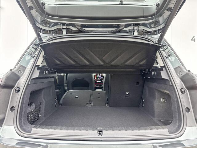 Mini COUNTRYMAN C Classic S Plus | Trekhaak met elektrisch wegklapbare kogel | 19" LM John Cooper Works Runway Spoke black | Opruimingsvoordeel