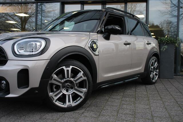 Mini COUNTRYMAN Mini 2.0 Cooper S E ALL4 ALL4 Navi/Camera/Keyless/Head-up/Sfeerverlichting/Leder/19Inch