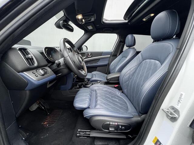 Mini COUNTRYMAN 1.5 Cooper S E ALL4 PHEV MINI Yours Automaat / Dealer onderhouden / Leder / Schuifdak / Elektrische stoelen / Harman Kardon / Adaptieve CC / HUD / Achteruitrijcamera / Parkeer assistent / Apple Carplay Android /