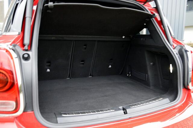 Mini COUNTRYMAN Mini 1.5 JCW Uitvoering Rijklaarprijs-Garantie Panoramadak Sport interieur Led Navigatie Trekhaak