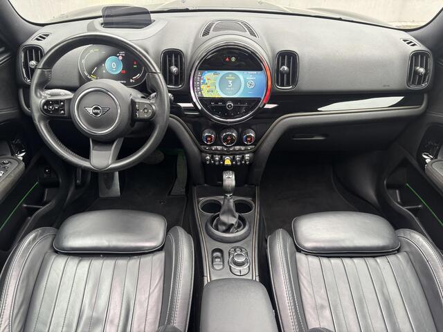 Mini COUNTRYMAN 1.5 Cooper S E ALL4 Yours PHEV / Schuif & Kanteldak / EAER 41 km / Leder / Harman Kardon / 1.500 kg Trekgewicht / Head Up Display / Navigatie / Elektrische stoelen / Adaptieve CC / Apple Carplay & Android / Camera / PDC / Stoel Verwarming /