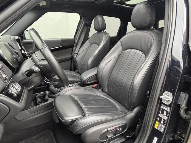 Mini COUNTRYMAN 1.5 Cooper S E ALL4 Yours PHEV / Schuif & Kanteldak / EAER 41 km / Leder / Harman Kardon / 1.500 kg Trekgewicht / Head Up Display / Navigatie / Elektrische stoelen / Adaptieve CC / Apple Carplay & Android / Camera / PDC / Stoel Verwarming /