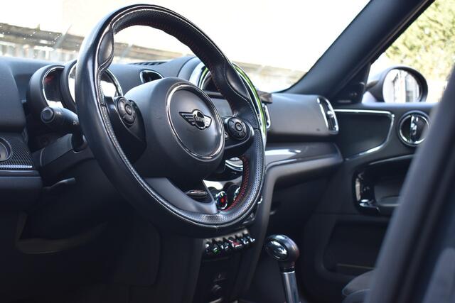 Mini COUNTRYMAN Mini 2.0 John Cooper Works ALL4 Schuifdak | H&K | Navi | 100% Onderhouden | 12 mnd BOVAG garantie | Whatsapp 06-53188999