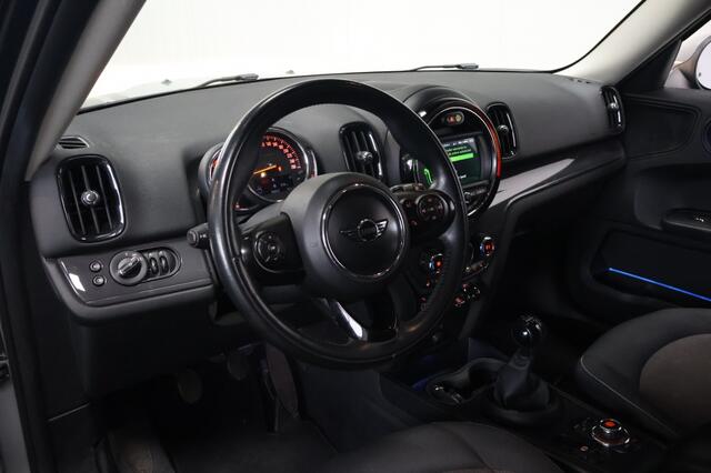 Mini COUNTRYMAN Mini 1.5 One Business Edition | Stoelverwarming | Navigatie | Climate