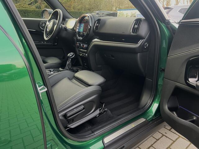 Mini COUNTRYMAN SE ALL4 Head up Leder Keyless Black optik Britisch R Green