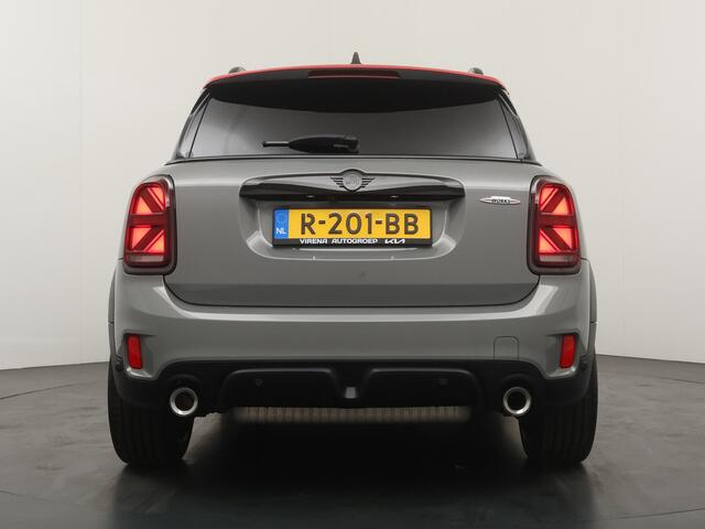 Mini COUNTRYMAN Mini 2.0 John Cooper Works ALL4 White Silver Edition Automaat - Airco - Apple Carplay/Android Auto - Cruise Control -KeyLess Entry - Panoramadak - Lederen Bekleding - Voorstoelen Verwarmd - Virena Zekerheidspakket ¤895,-