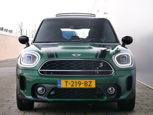 Mini COUNTRYMAN Mini 1.5 Cooper S E ALL4 Classic 220 Pk Automaat DAB / Apple Carplay / Navigatie / Schuifdak / Stoelverwarming / Camera