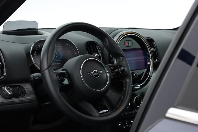 Mini COUNTRYMAN Mini Cooper S E ALL4 John Cooper Works | S/K-dak | Memory | HUD | Harman/Kardon | Stoelverw. | Camera+PDC | LED | Nav+CarPlay | V