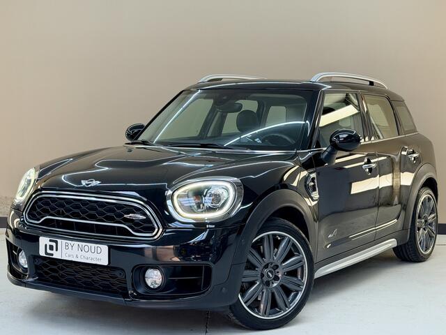 Mini COUNTRYMAN Mini 2.0 Cooper S ALL4 Chili, 192Pk, 2017, Volledig leder, Panoramadak, Groot scherm, Camera, Head up display, Stoelverwarming, Climate control, Adaptieve cruise control,