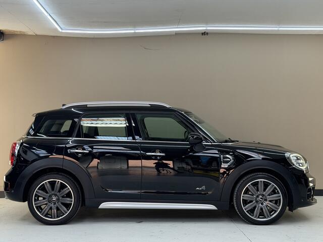 Mini COUNTRYMAN Mini 2.0 Cooper S ALL4 Chili, 192Pk, 2017, Volledig leder, Panoramadak, Groot scherm, Camera, Head up display, Stoelverwarming, Climate control, Adaptieve cruise control,