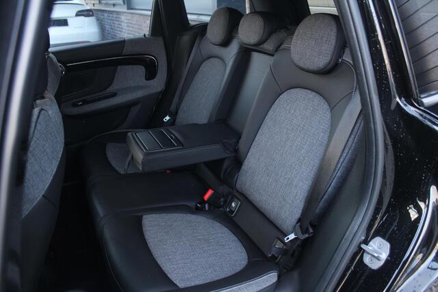 Mini COUNTRYMAN Mini 1.5 Cooper S E ALL4 John Cooper Works | Keyless | Navi | Camera | Climate | Zwarte Hemel