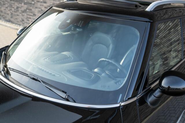 Mini COUNTRYMAN 2.0 Cooper S ALL4 | JCW-Trim | Navigatie | Panorama | Lounge Leder | Head-Up | Camera | 18"LM | Midnight Black