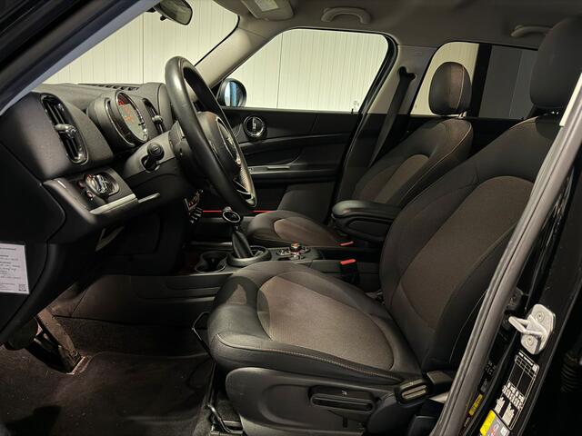 Mini COUNTRYMAN Mini 1.5 Cooper S E ALL4 Black on Black