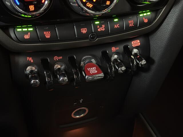 Mini COUNTRYMAN 1.5 One Pepper Stoelverwarming | Carplay | Cruise | Navi | PDC | Keyless | Led | Sportstoelen | 18"