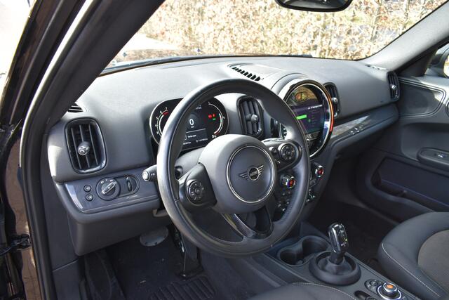 Mini COUNTRYMAN Mini 1.5 Cooper Pepper AUT. Keyl, Xenon, Camera 80dkm!