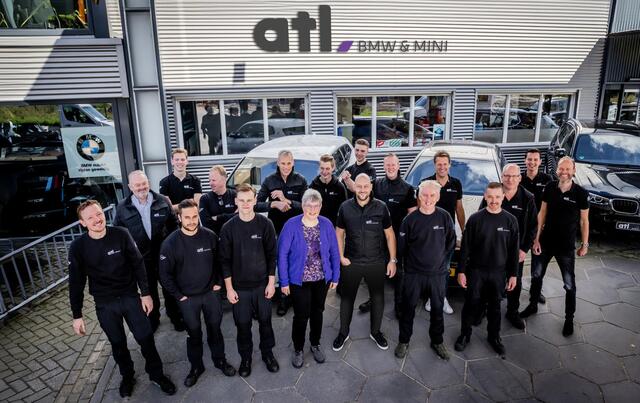 Mini COUNTRYMAN Mini 1.5 Cooper MINI Yours 19" | Leer | Pano | HUD | Harman Kardon | Adap Cruise | Keyless | Elekr. Stoel memory | Achteruitrijcamera | Etc.