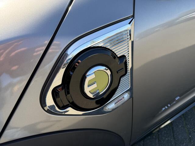 Mini COUNTRYMAN Mini 1.5 Cooper S E ALL4 Chili | Panoramadak | Camera | Head-Up Display | Harmon Kardon | Navigatie | Elektrische Achterklep |