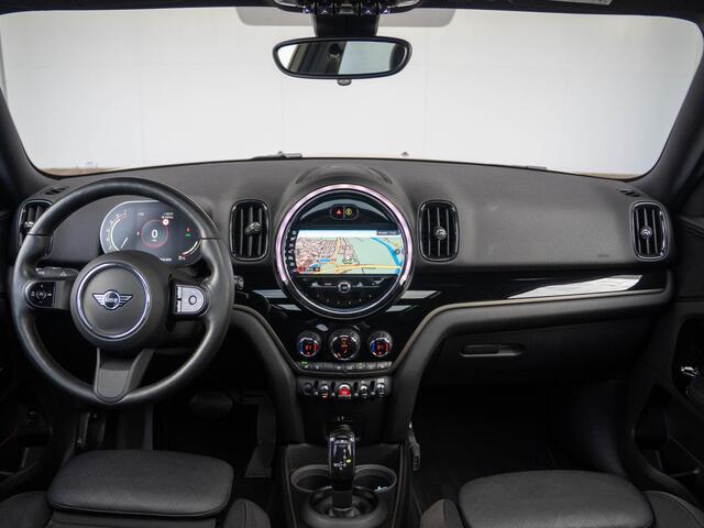 Mini COUNTRYMAN Cooper Classic + Comfort Plus + Panoramadak + Blackline Exterieur pack