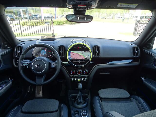 Mini COUNTRYMAN 1.5 Cooper SE ALL4 Pano.dak Memory stoelen Harman/kardon Camera Comforttoegang Adaptive-Cruise Head-Up 17''LM Velgen