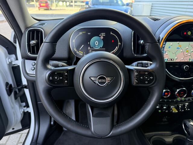 Mini COUNTRYMAN 2.0 Cooper SE ALL4 Pano/H&K/Camera/Apple