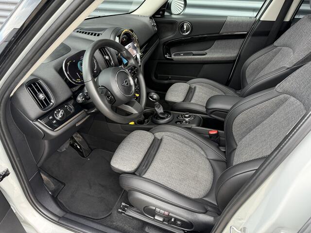 Mini COUNTRYMAN 2.0 Cooper SE ALL4 Pano/Camera/H&K