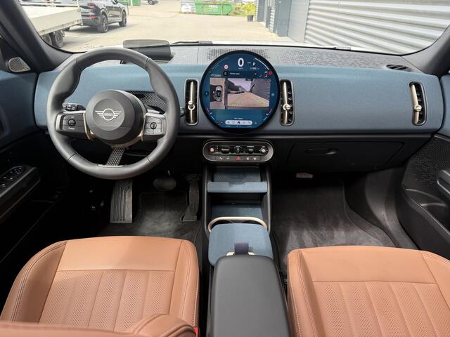 Mini COUNTRYMAN 1.5 C Favoured XL Trekhaak/Pano/Leder/360Camera