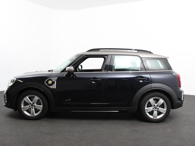 Mini COUNTRYMAN Mini 1.5 Cooper S E PHEV ALL4 Chili Automaat Climate control Adaptieve cruise control HUD Lichtmetalen velgen Navigatie Parkeersensoren Camera Stoelverwarming