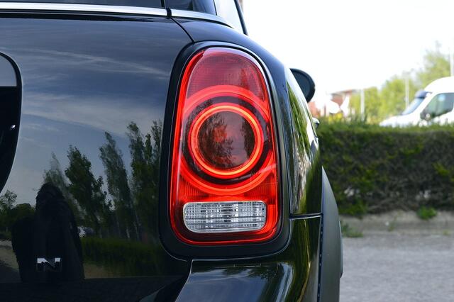Mini COUNTRYMAN Mini 1.5 Cooper Chili Rijklaarprijs-Garantie Led Leder sportinterieur Navigatie Trekhaak Camera