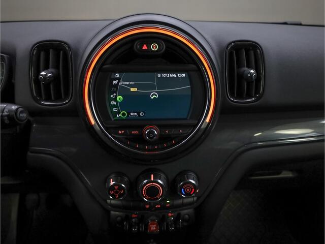Mini COUNTRYMAN Mini 1.5 Cooper Business Edition | Navigatie | Carplay | Bluetooth | Airco | Cruise Control