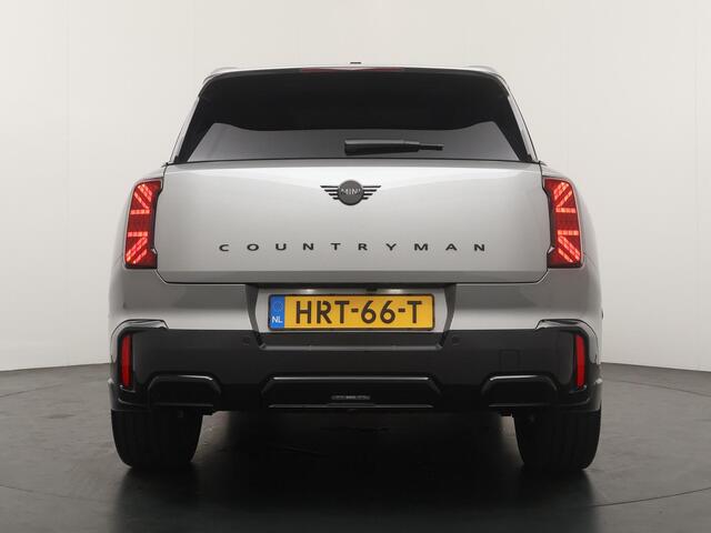 Mini COUNTRYMAN C JCW Trim | Pakket XL| Glazen Panoramadak | Trekhaak Elektrisch | Stuur & Stoelverwarming | Harman Kardon | Head-Up Display | Active Cruise Control | Lentevoordeel