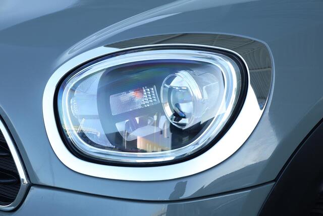 Mini COUNTRYMAN 1.5 Cooper Business Edition Comfort Access/ Panoramadak/ Comfortstoelen/ Harman-Kardon/ Navigatie Plus/ LED-koplampen