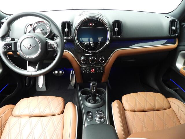 Mini COUNTRYMAN 2.0 John Cooper Works ALL4 Classic Comfort Access | Achteruitrijcamera | Stoelverwarming | Navigatie | Cruise Control | 19" LM