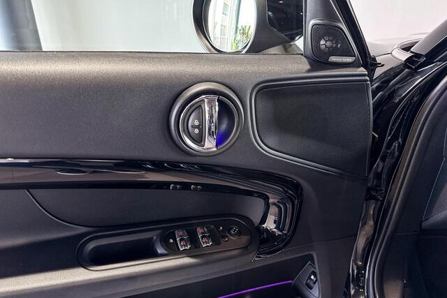 Mini COUNTRYMAN 1.5 Cooper S E ALL4 | Glazen Panoramadak | Harman Kardon | Head-Up Display | Stoelverwarming |